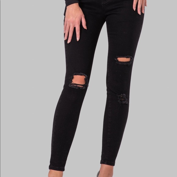 Women’s Jeans - Picture 3 of 5